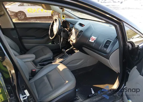 2016 Kia Forte Ex z USA, uszkodzony, nr VIN KNAFZ4A88G5529671